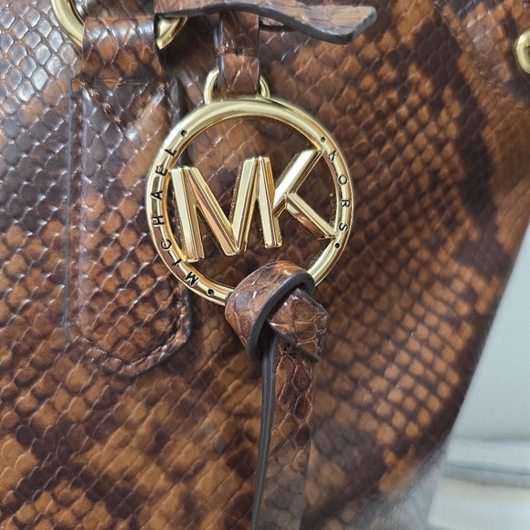 Michael Kors Elson Large Satchel PYTHON - Picture 5 of 9